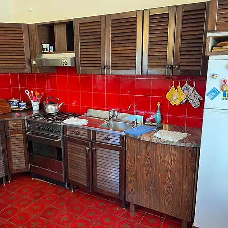 Nyaraló Elke Ischia